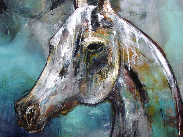 Cheval aux reflets argentés